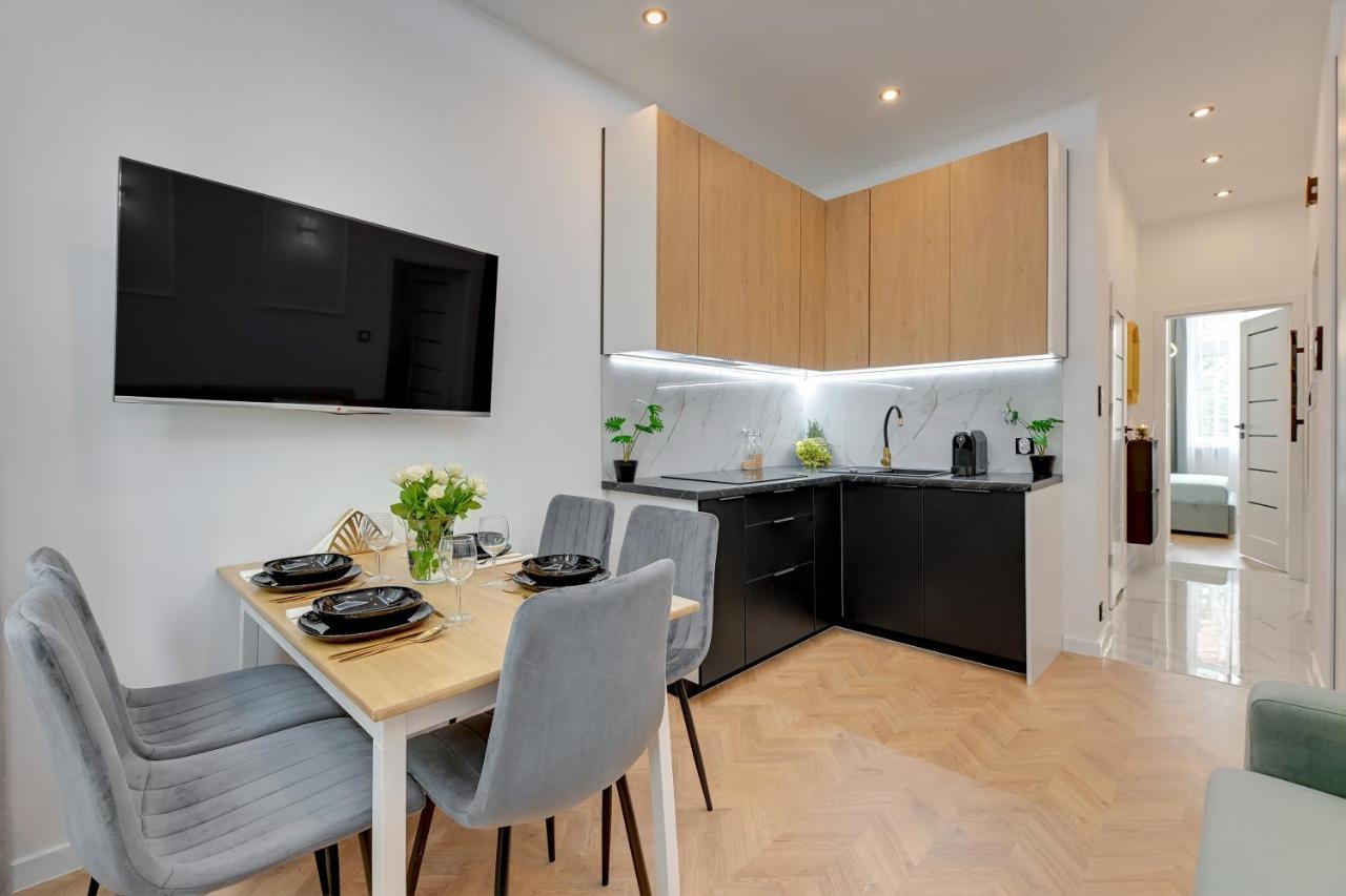Ideal Apartments Przy Zurawiu Gdansk Bagian luar foto